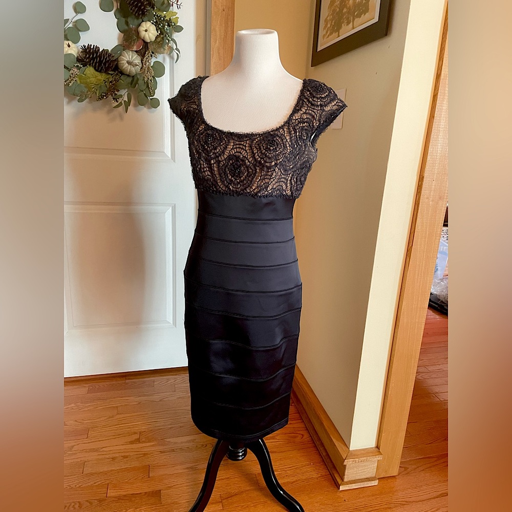 Tadashi Shoji dress - Size 10